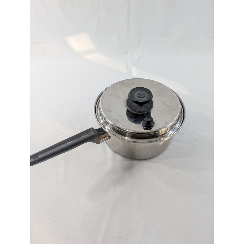 Royal Prestige 7 Ply SS Titanium Silver Alloy 1 Quart Sauce‎ Pan 9" w/Lid
